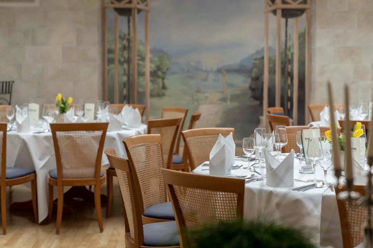 Hotel Gasthof Krone Niederstetten Bagian luar foto
